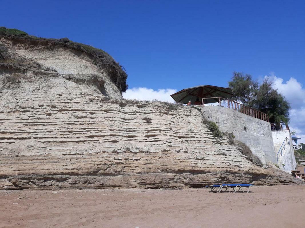 Villa Victoria Corfu Ágios Matthaíos Bagian luar foto