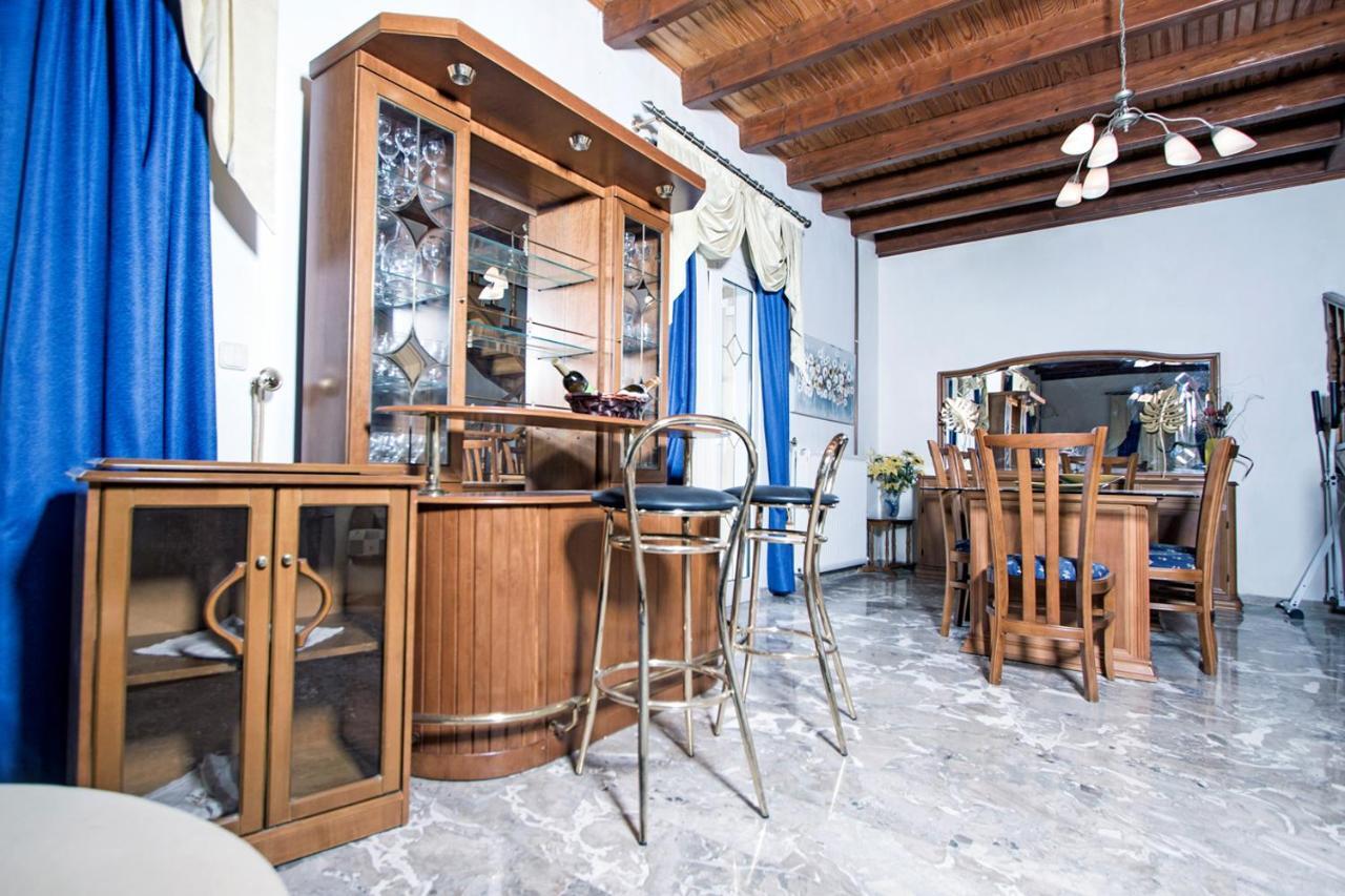 Villa Victoria Corfu Ágios Matthaíos Bagian luar foto
