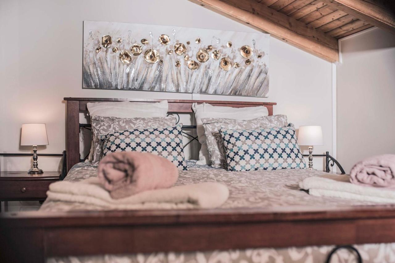 Villa Victoria Corfu Ágios Matthaíos Bagian luar foto